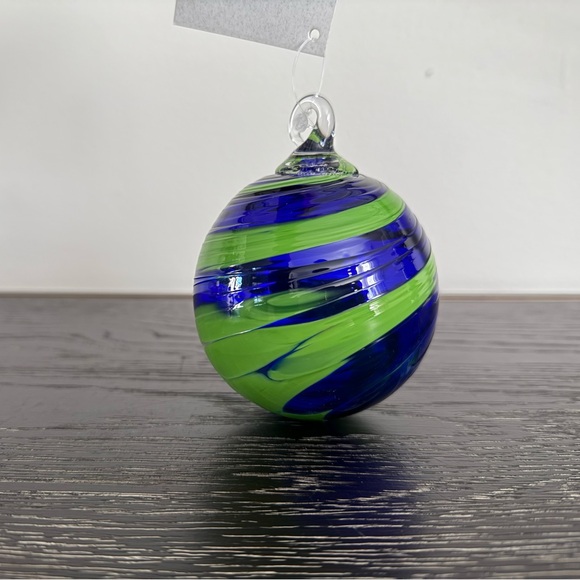GLASS EYE Studio Ball Ornament Blue Green Earth - Picture 4 of 4